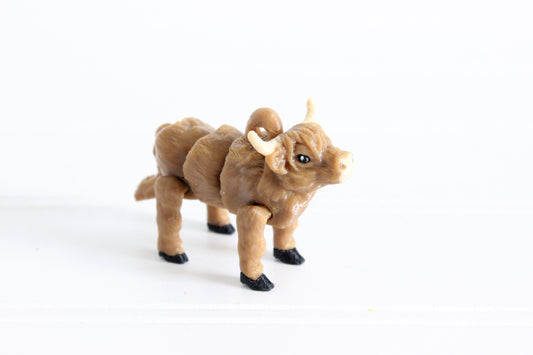 Highland Cow Keychain -  Animal Keychain for Car Keys, Backpacks, and Purses