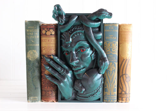 Medusa Book Nook, Fantasy Bookshelf Decor, 3D Print